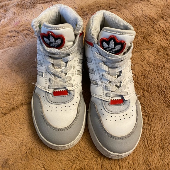 Adidas Kids Sneakers. - Picture 2 of 13